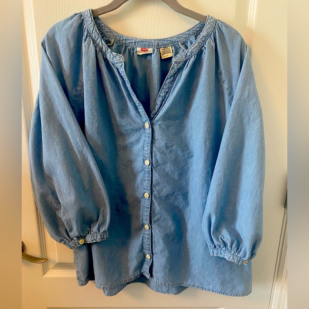 Levi’s Blue Mirabelle Button-Up Blouse